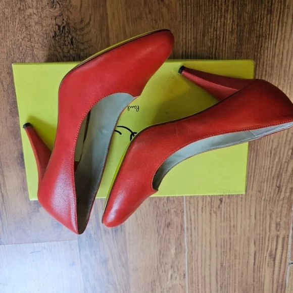 Paul Smith Vibrant Red Heels - Picture 3 of 8